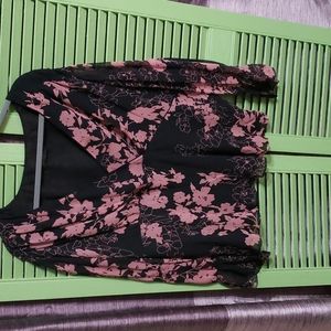 Blouse, mauve/black. 22/24W